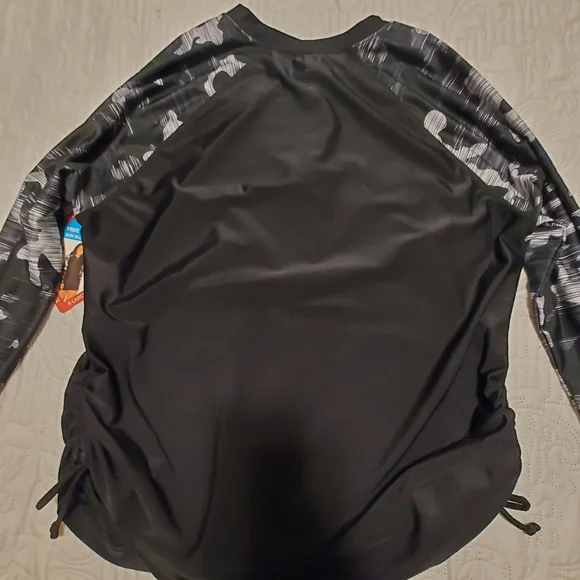 Swim top XL - Picture 5 of 5